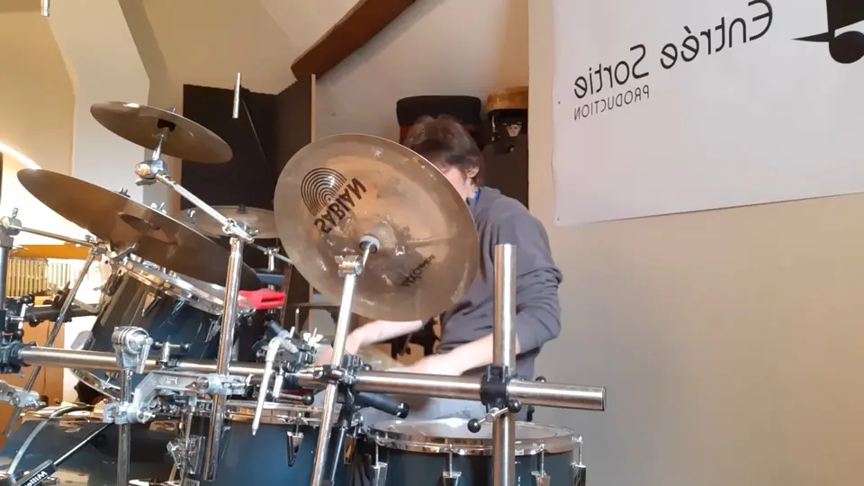 Video thumbnail